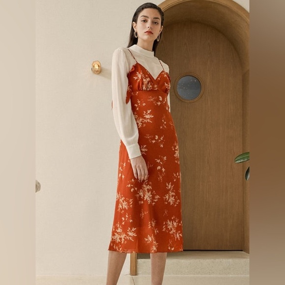 SIMPLE RETRO, size small. TALL burnt orange  STRAPPY MIDI DRESS IN DITSY FLORAL - Picture 1 of 9